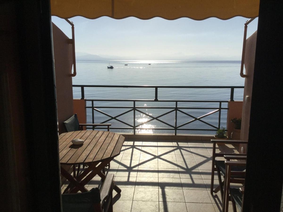 Christina Hotel Mesongí المظهر الخارجي الصورة