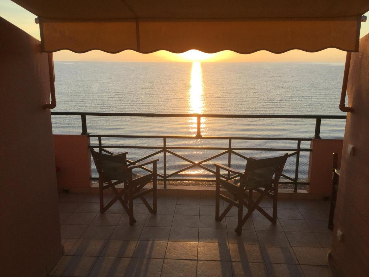 Christina Hotel Mesongí المظهر الخارجي الصورة