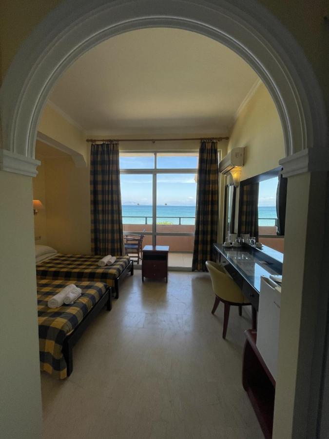 Christina Hotel Mesongí المظهر الخارجي الصورة