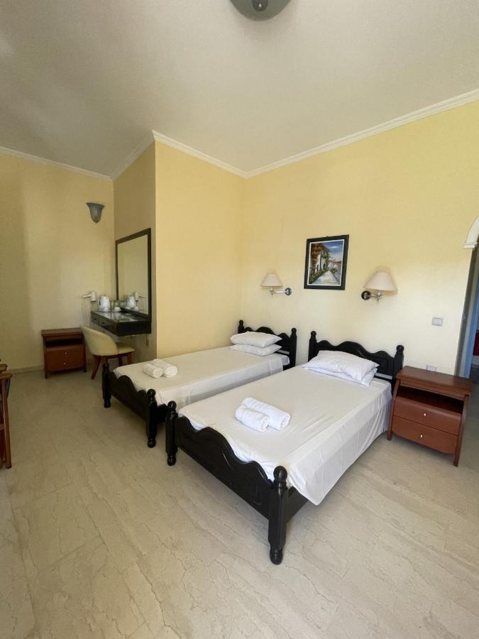 Christina Hotel Mesongí المظهر الخارجي الصورة