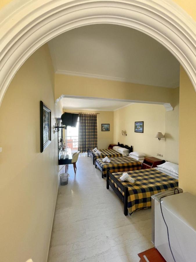 Christina Hotel Mesongí المظهر الخارجي الصورة