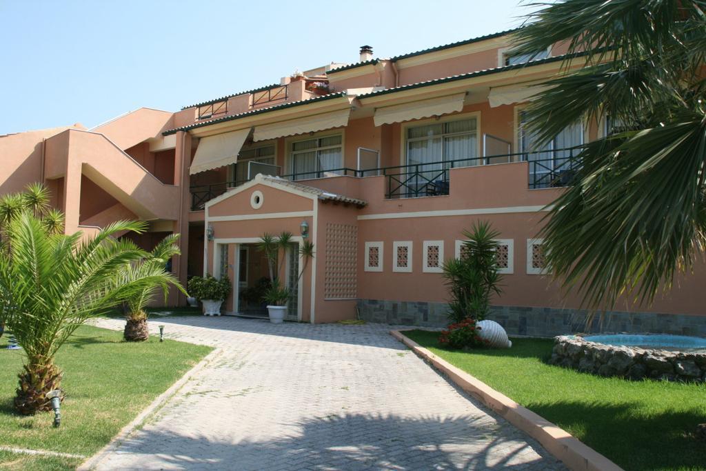 Christina Hotel Mesongí المظهر الخارجي الصورة